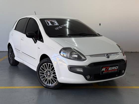 FIAT PUNTO 1.8 SPORTING 16V FLEX 4P AUTOMATIZADO FIAT PUNTO 1.8 SPORTING 16V FLEX 4P AUTOMATIZADO